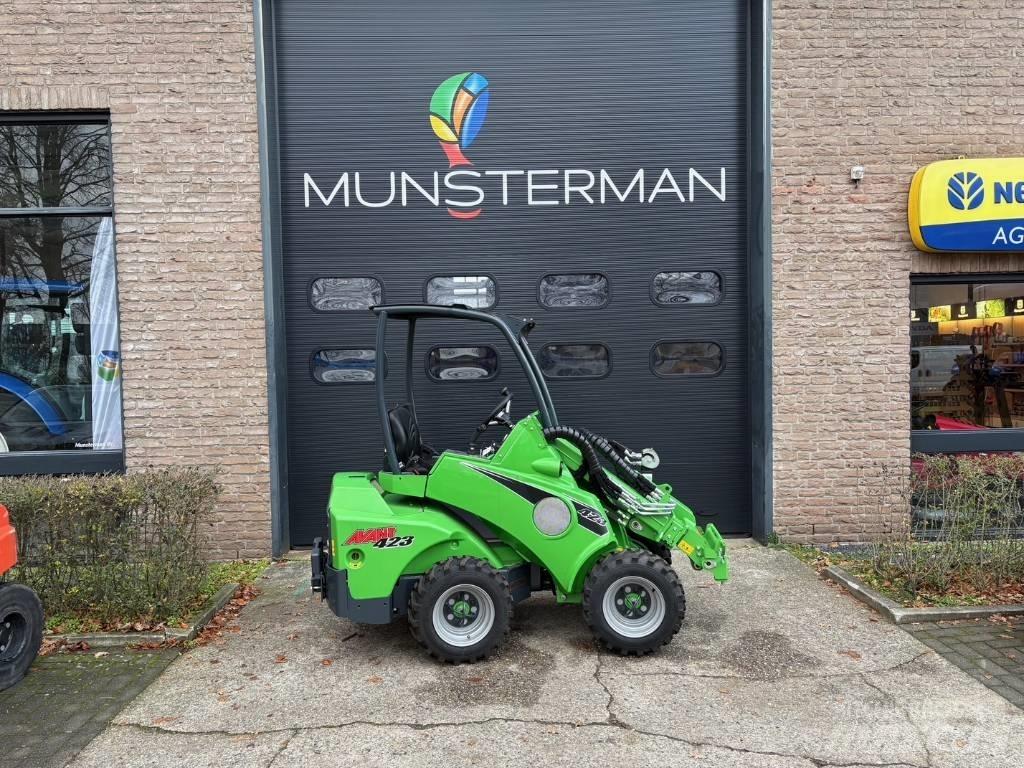 Avant 423 Minilader