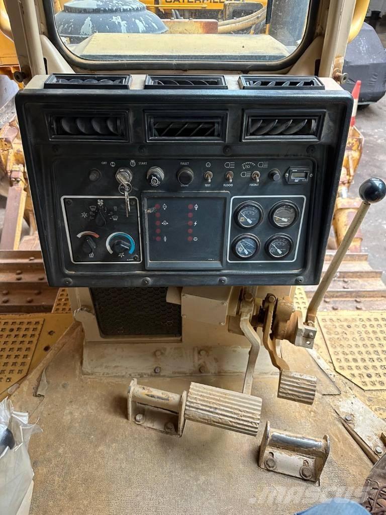 CAT D 6 H II Bulldozer