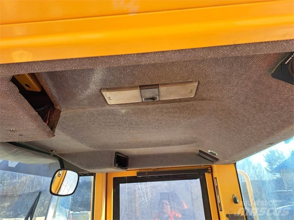 Volvo L180D Sonstige Baumaschinen