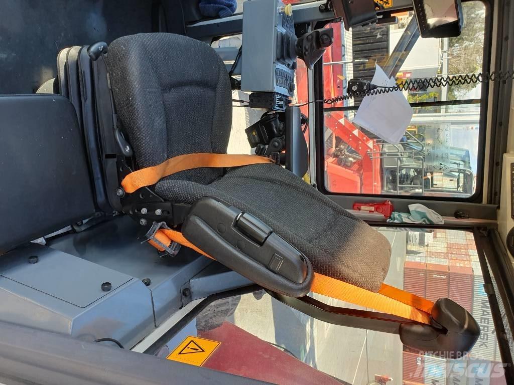 Kalmar DRU450-62S5 Reach-Stacker