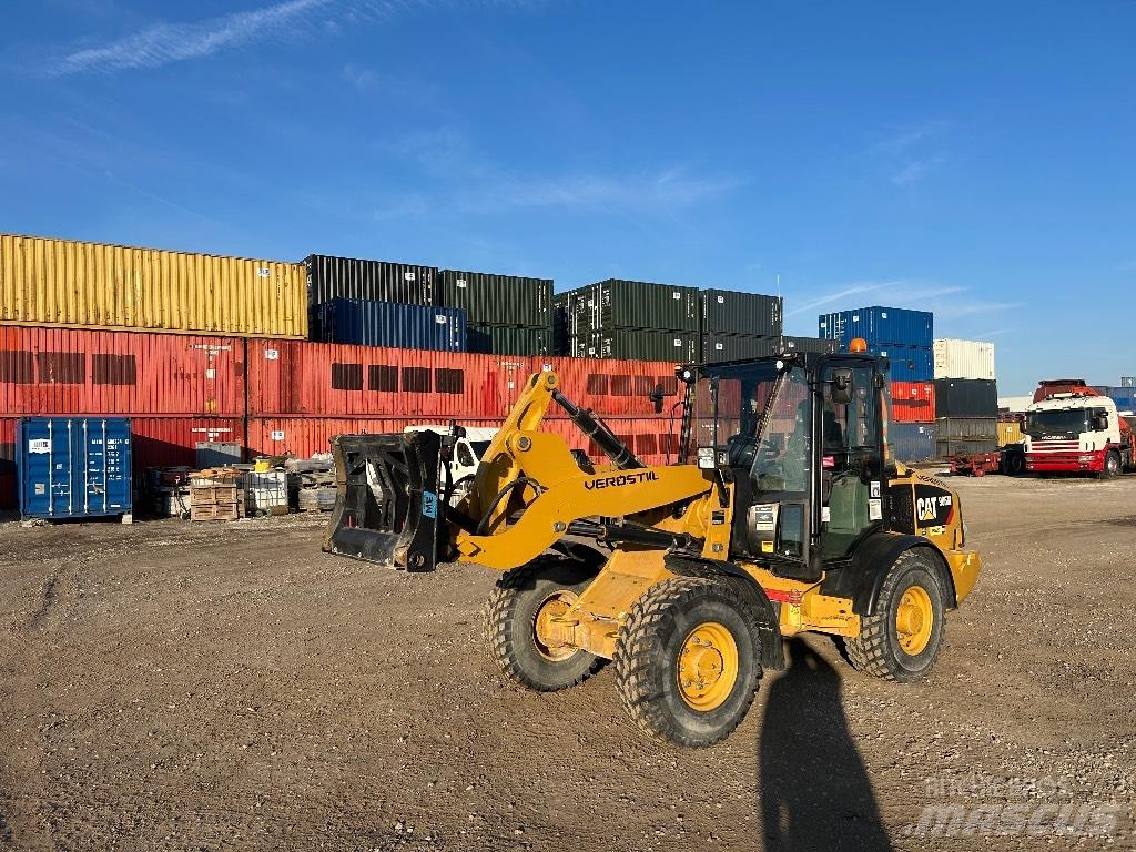 CAT 906M Radlader
