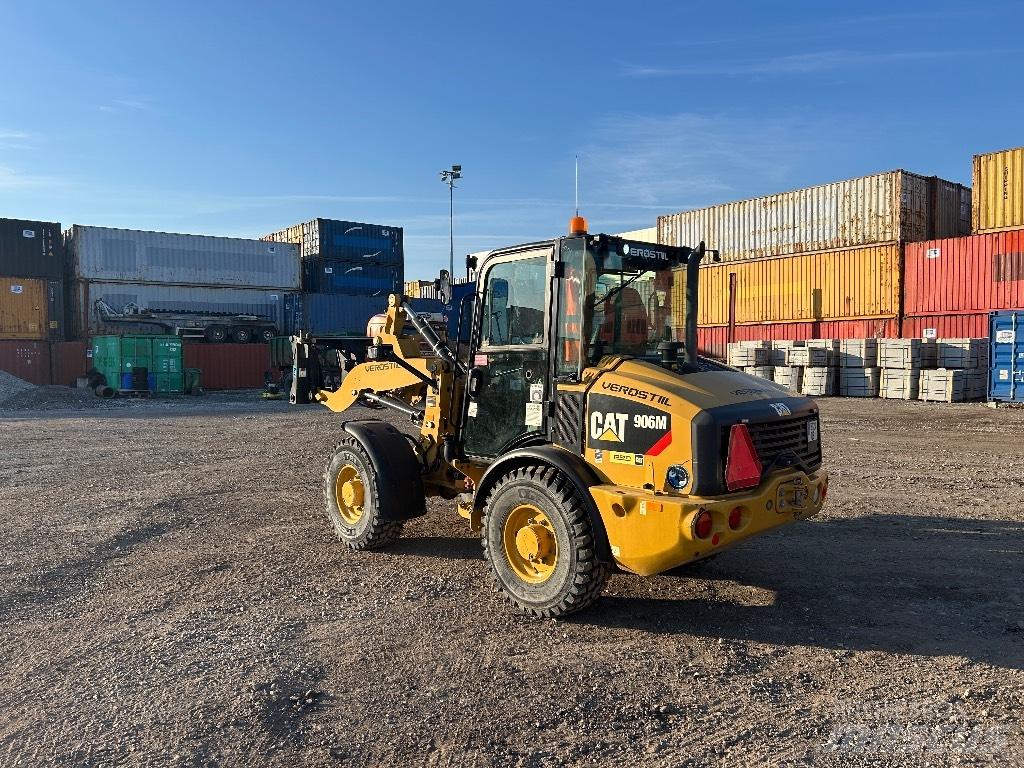 CAT 906M Radlader