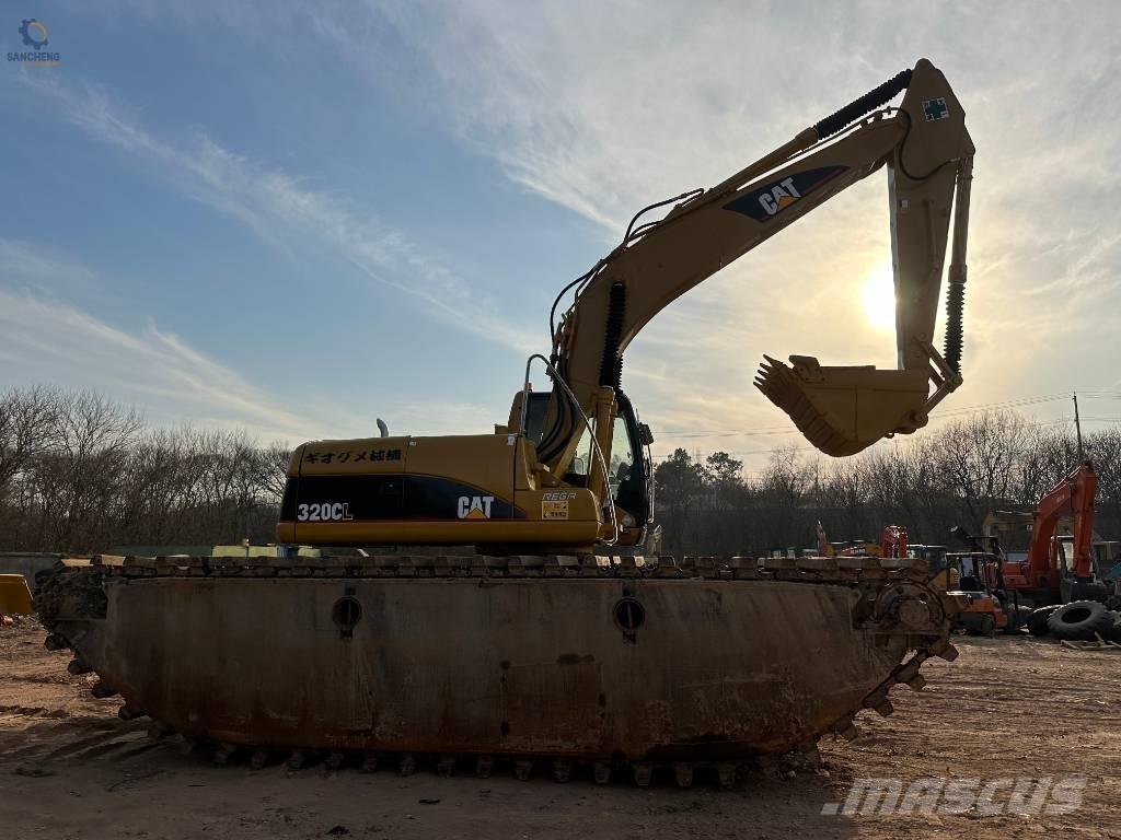 CAT 320CL Amphibienbagger