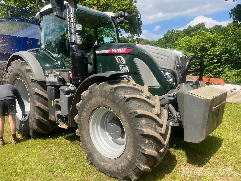 Fendt 724 Profi Plus Traktoren