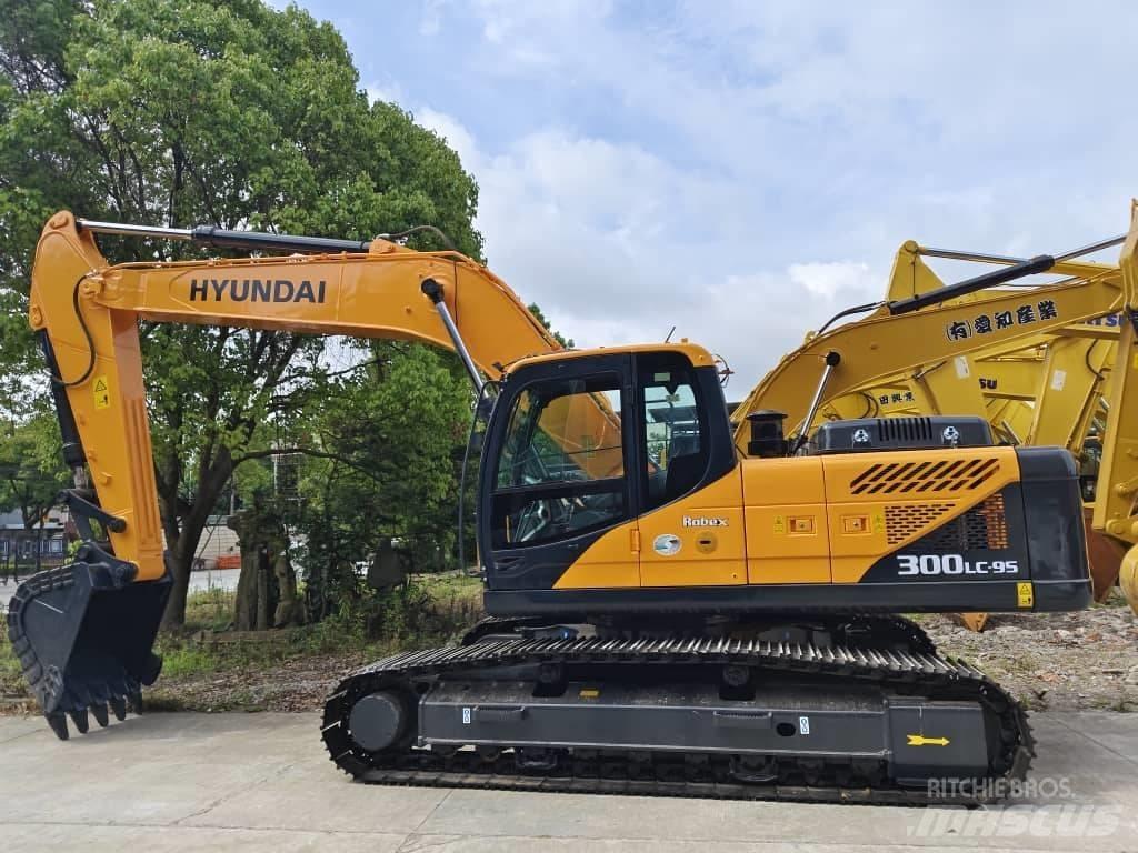 Hyundai R300LC-9S Raupenbagger