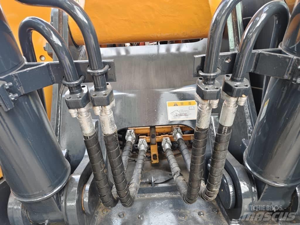 Hyundai R300LC-9S Raupenbagger