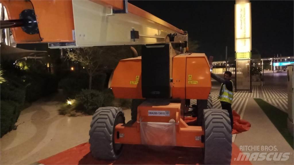 JLG 800AJ Gelenkteleskoparbeitsbühnen