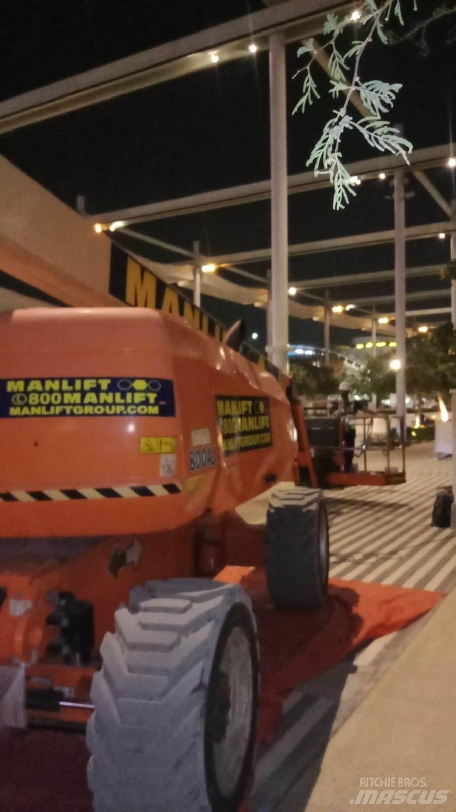 JLG 800AJ Gelenkteleskoparbeitsbühnen