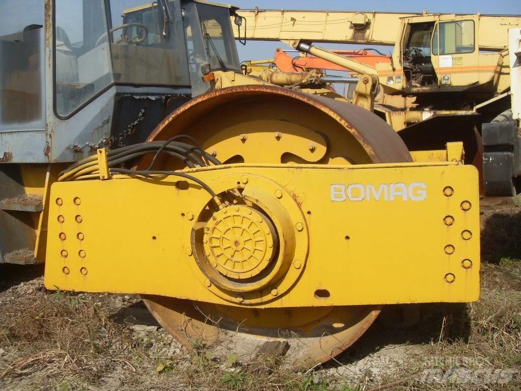 Bomag 217D Walzenzüge