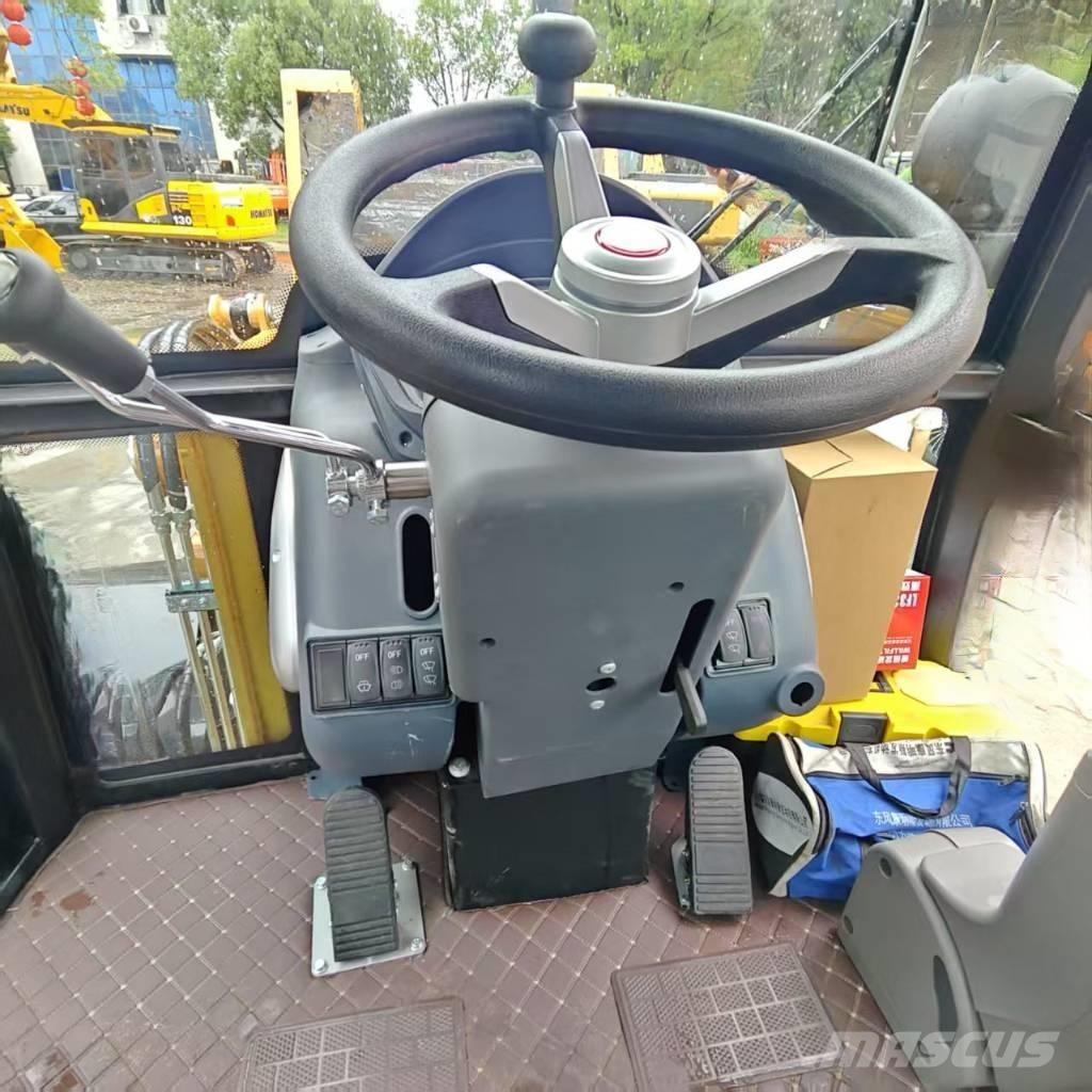 CAT 305.5 E Minibagger < 7t