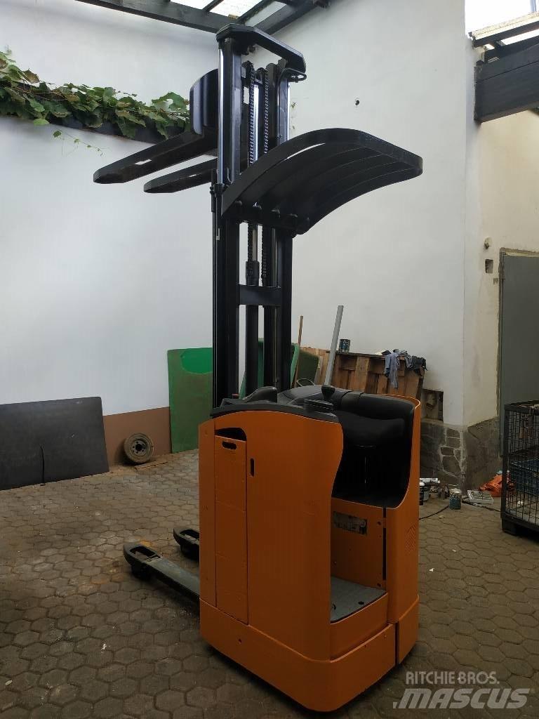 Still Aufsitzstapler Elektrostapler