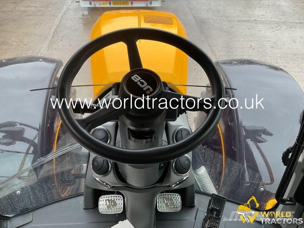 JCB Fastrac 4220 Traktoren