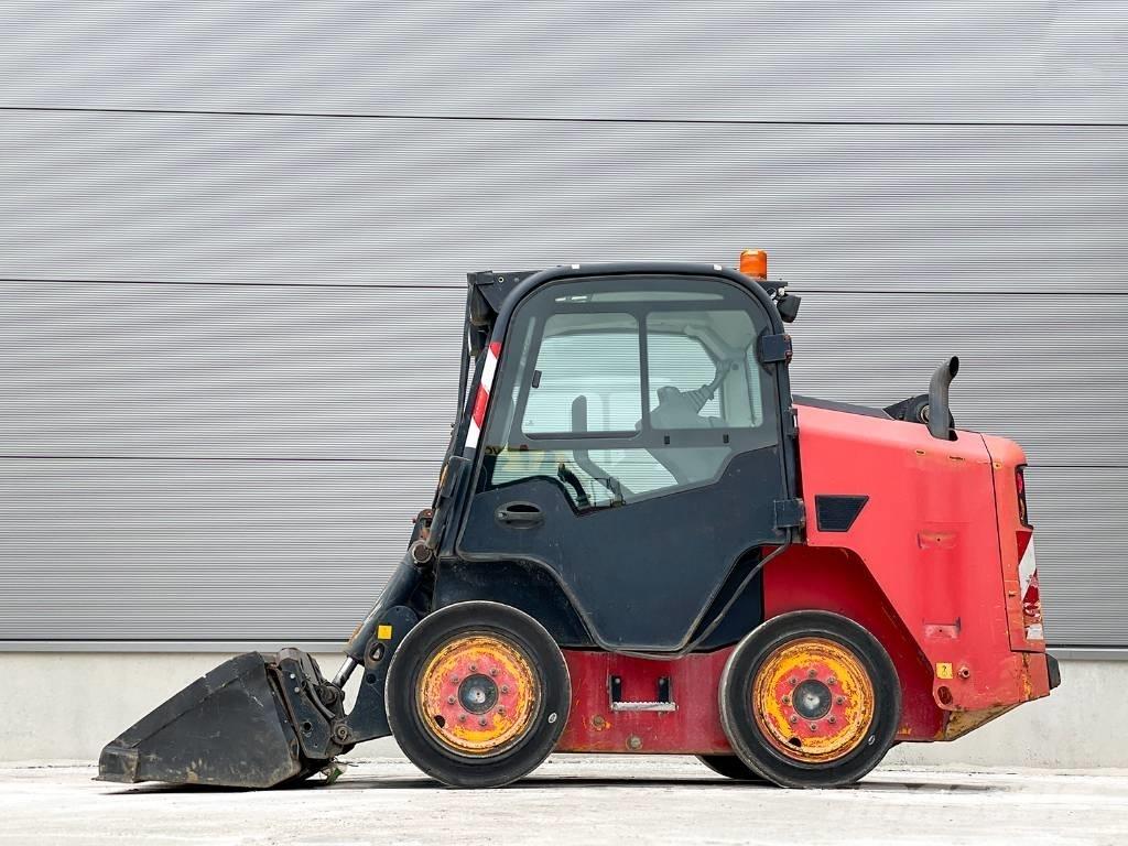 JCB R260 Kompaktlader