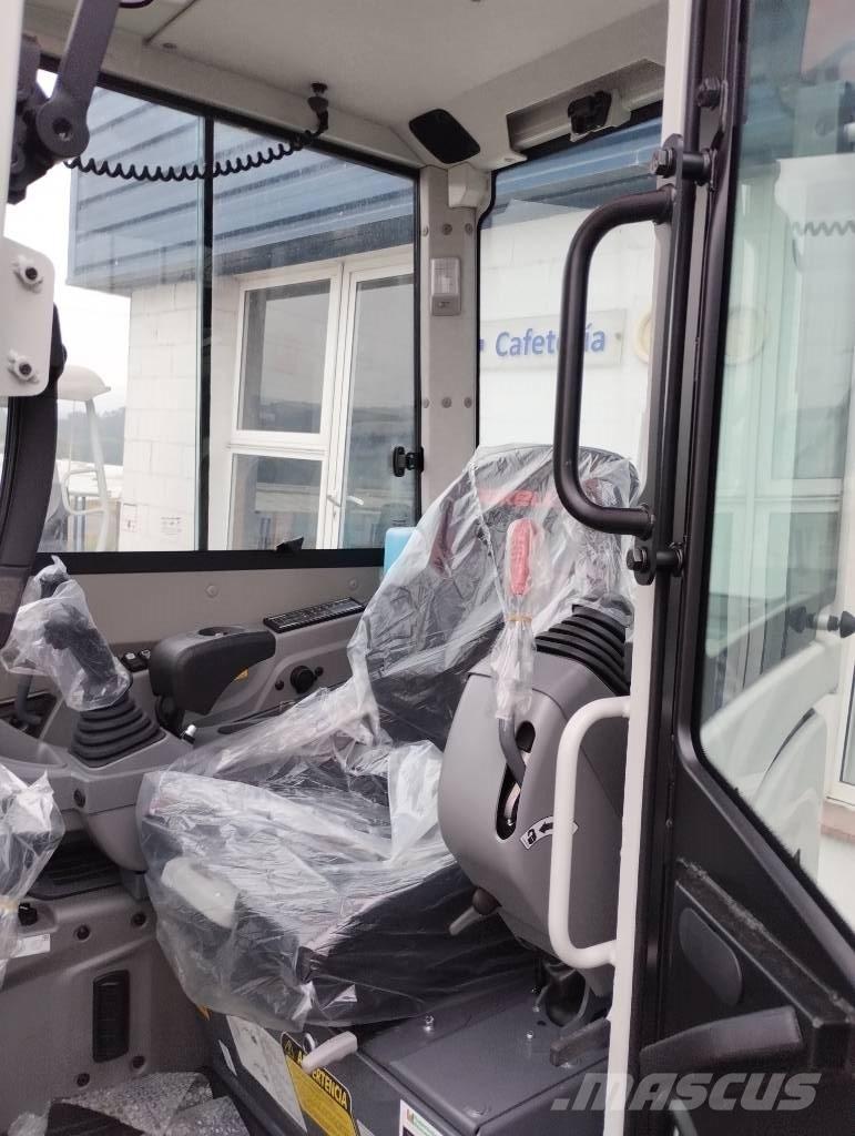 Takeuchi TB 325 R Minibagger < 7t