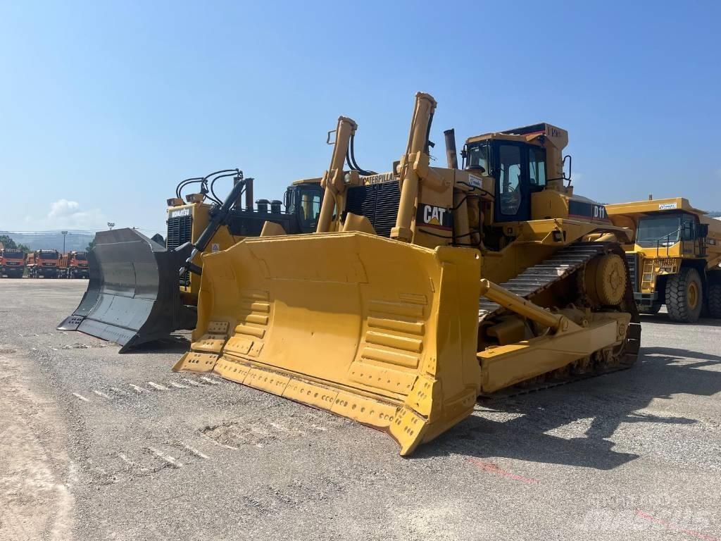 CAT D 10 Bulldozer
