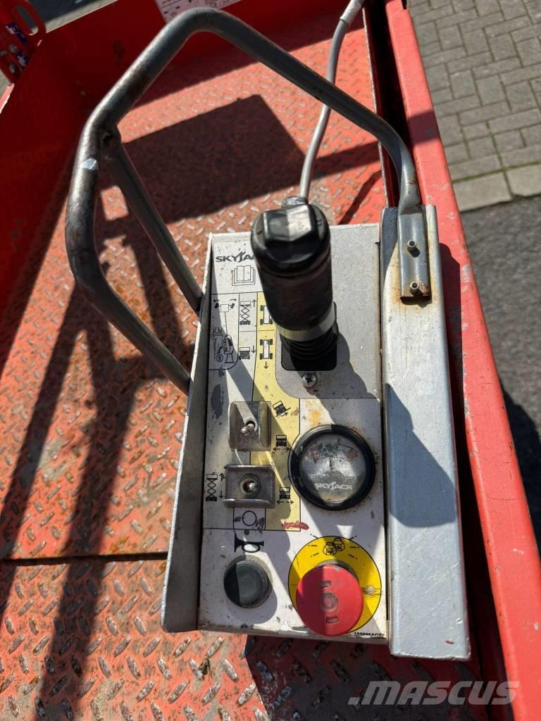SkyJack SJ 3219 Scheren-Arbeitsbühnen