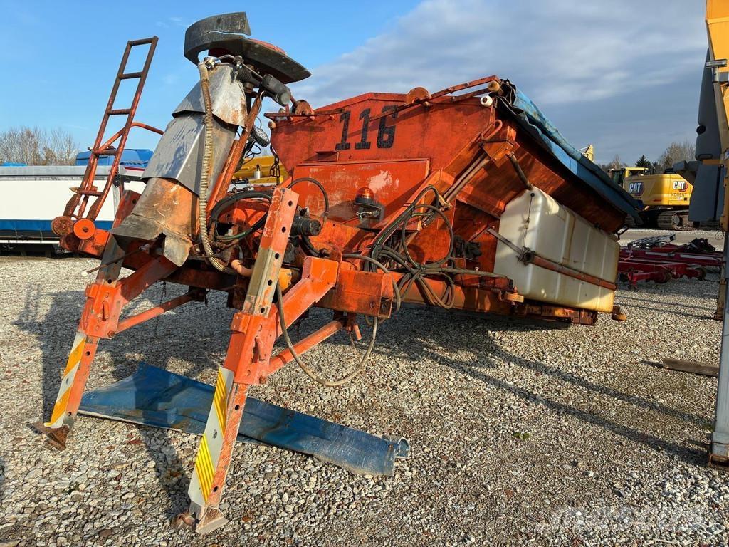  Salt spreader Sand- und Salzstreuer