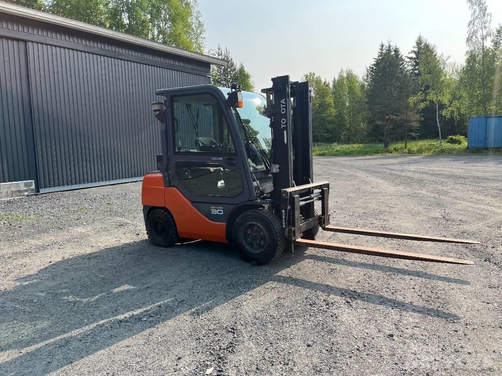 Toyota 52-8 FDF 30 Dieselstapler