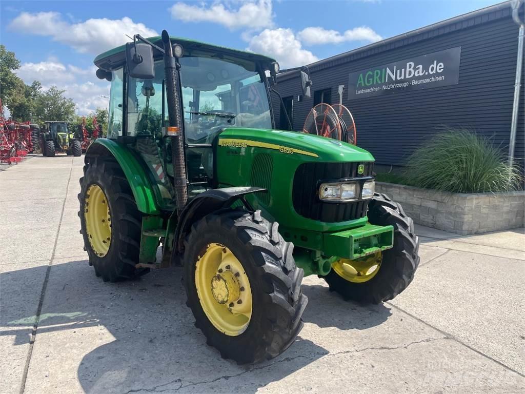 John Deere 5820 Traktoren