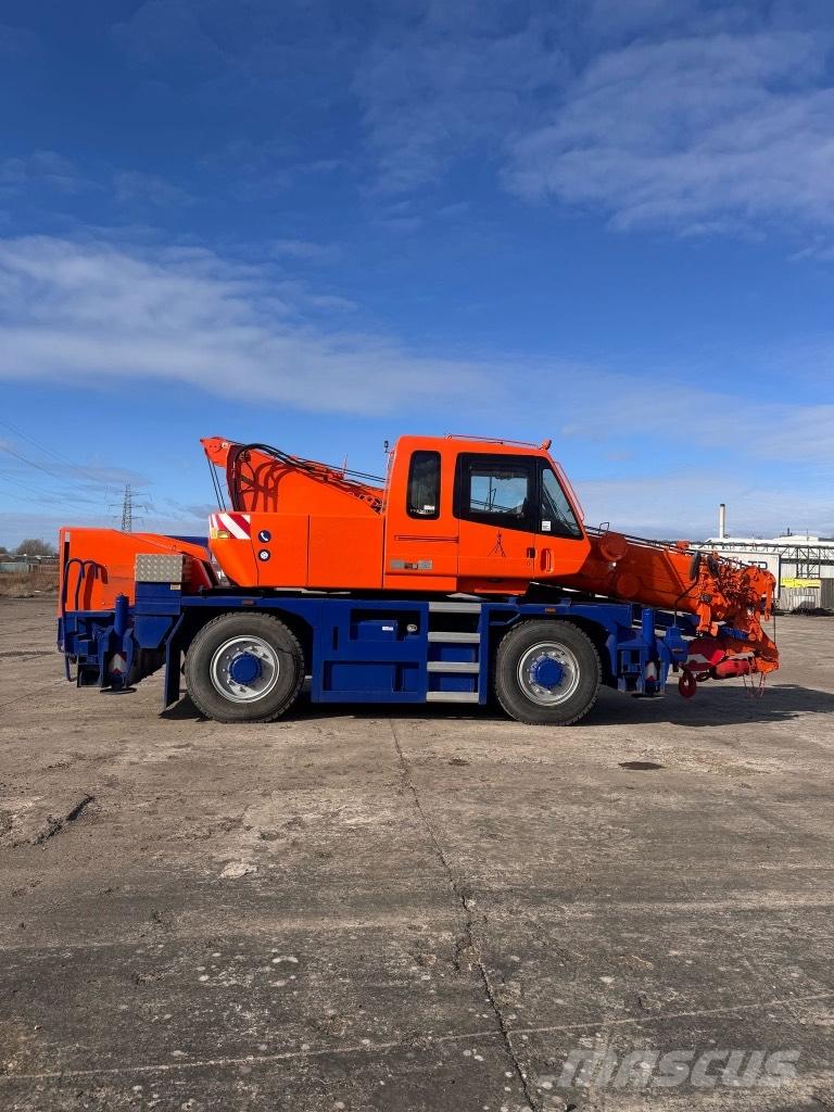 Kato CR 200 Ri All-Terrain-Krane
