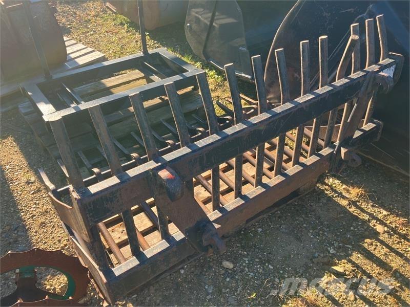  - - - STENGREB 155CM Sonstiges Traktorzubehör