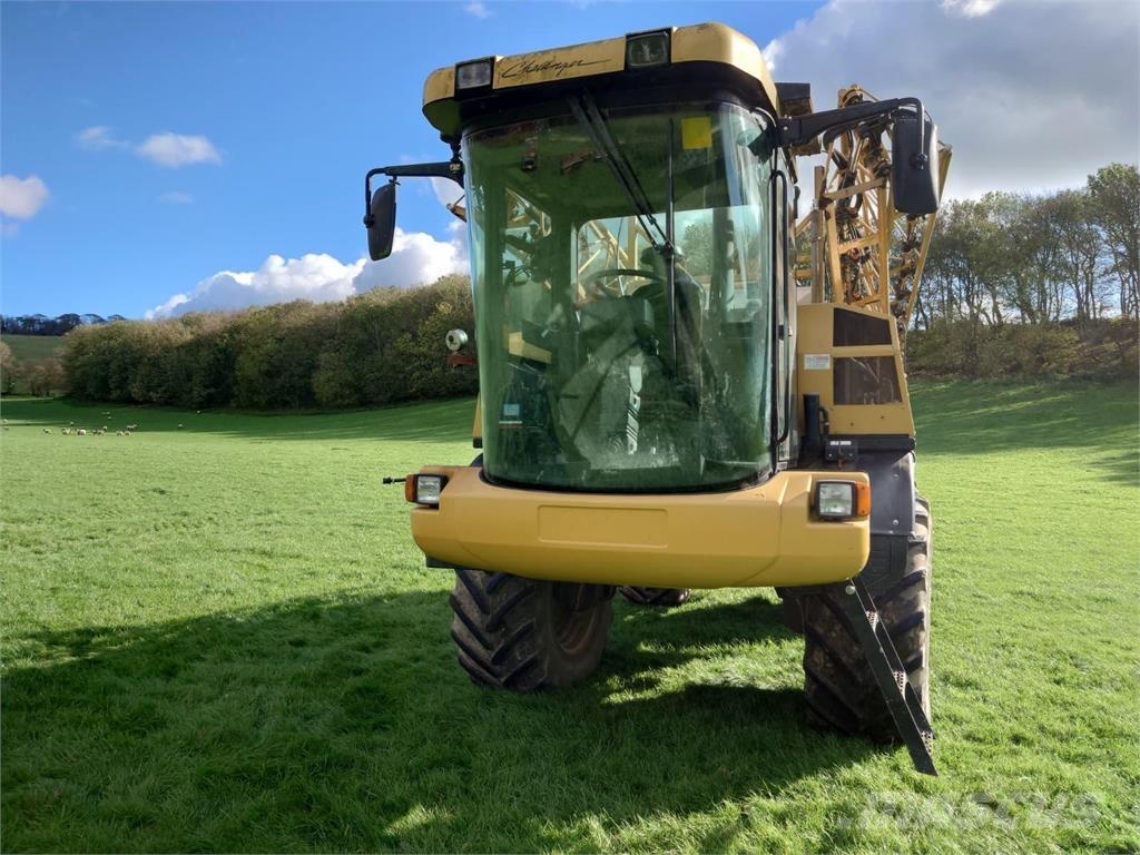 Challenger RG418 Selbstfahrende Sprühgeräte