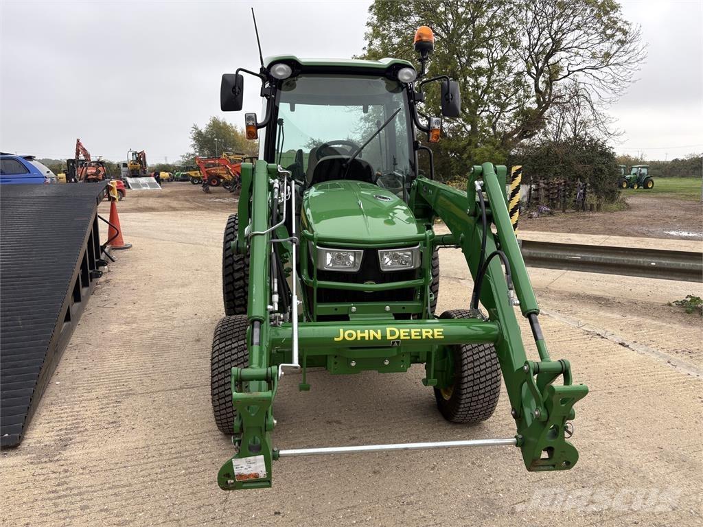 John Deere 4066R Kleintraktoren