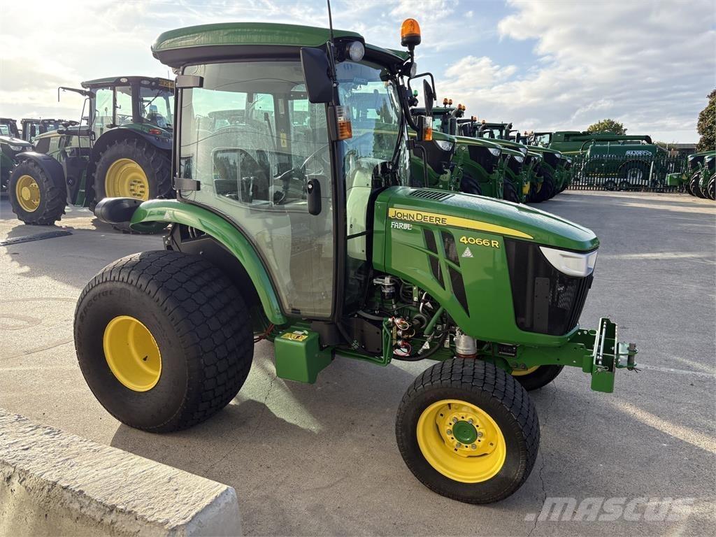 John Deere 4066R Kleintraktoren