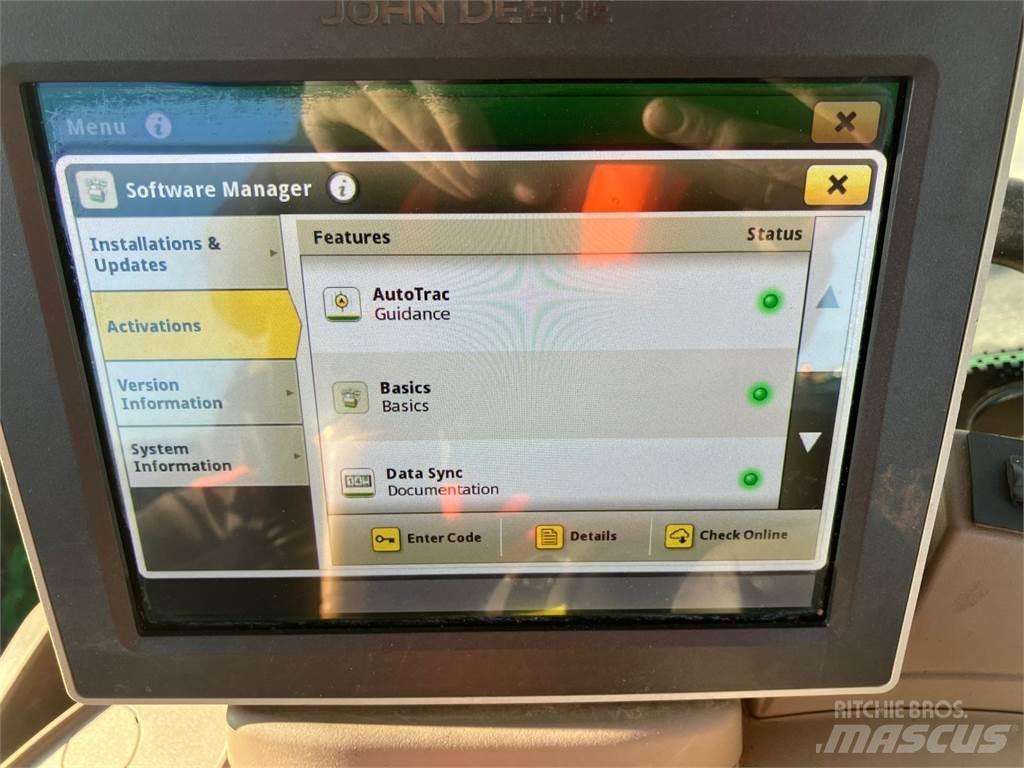 John Deere 6135R Traktoren