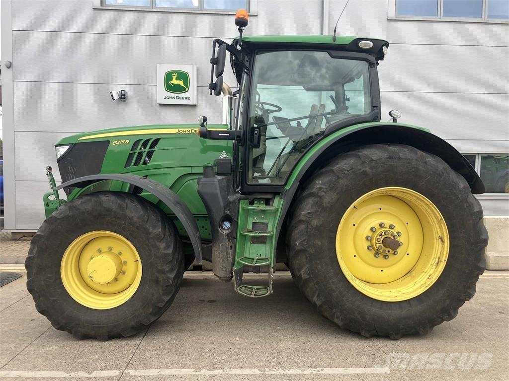 John Deere 6215R Traktoren