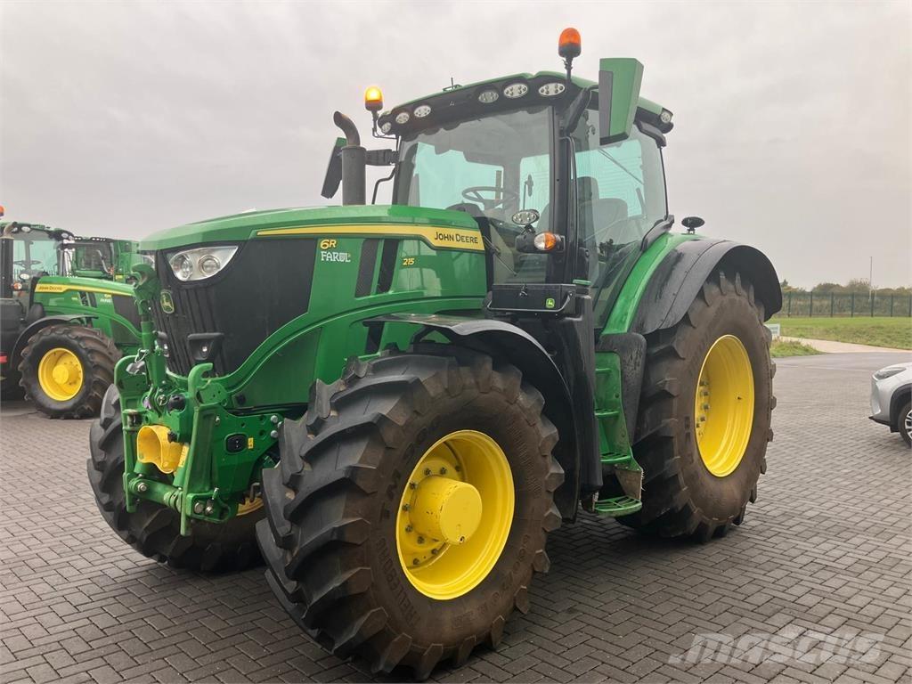 John Deere 6R 215 Traktoren