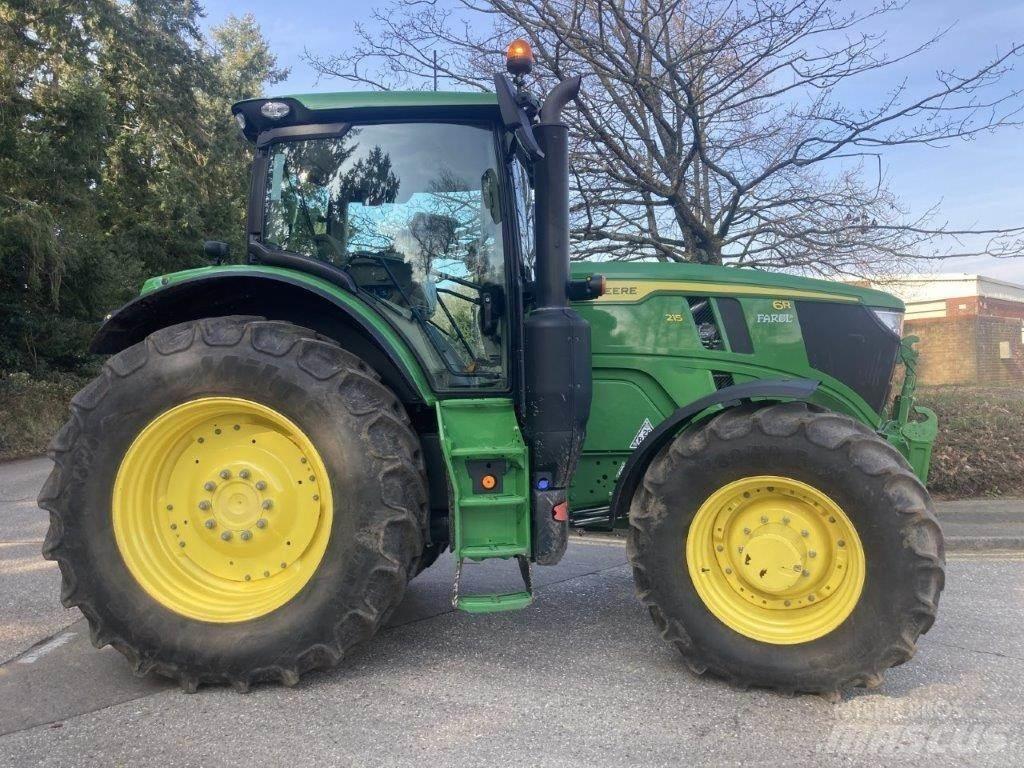John Deere 6R 215 Traktoren