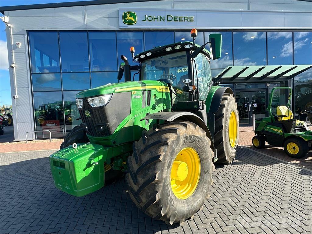 John Deere 6R 215 Traktoren