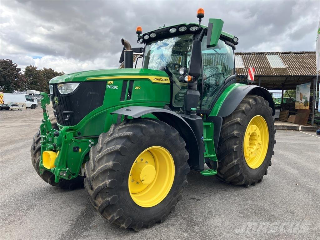 John Deere 6R 250 Traktoren