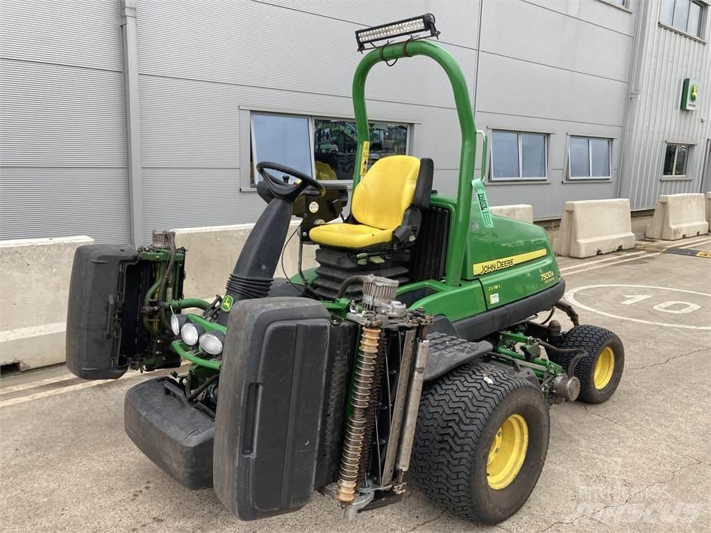 John Deere 7500AE Handgeführte Rasenmäher