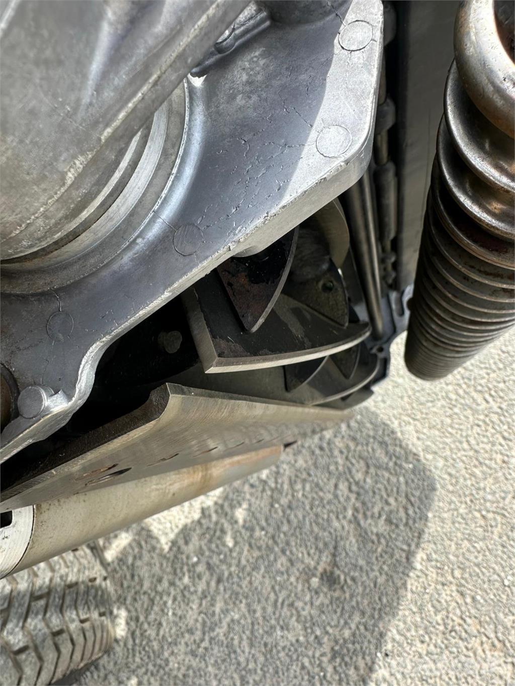 John Deere 7500AE Handgeführte Rasenmäher