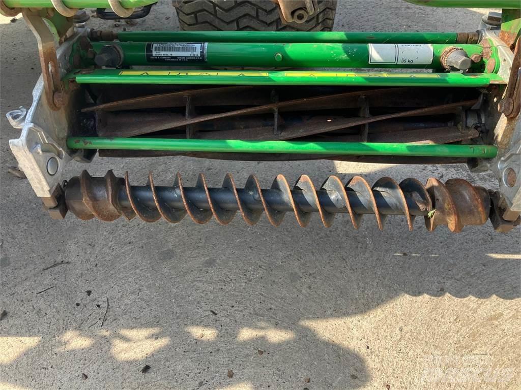 John Deere 7500AE Handgeführte Rasenmäher