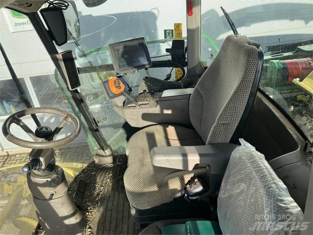 John Deere 8500i Selbstfahrende Häcksler