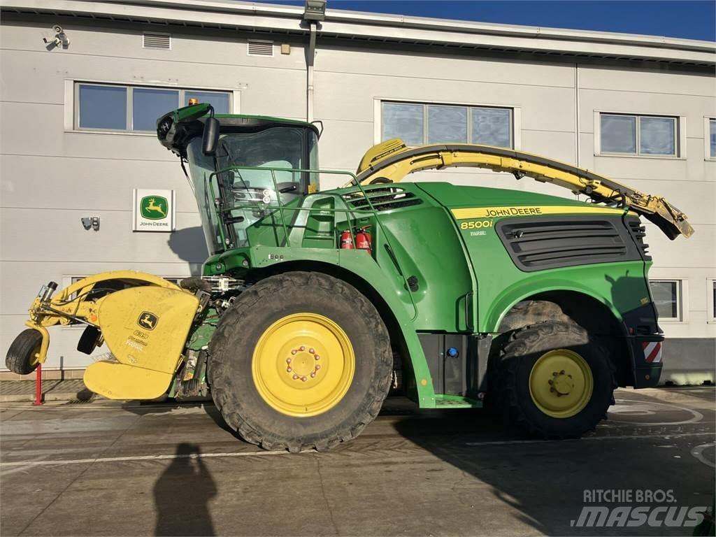 John Deere 8500i Selbstfahrende Häcksler
