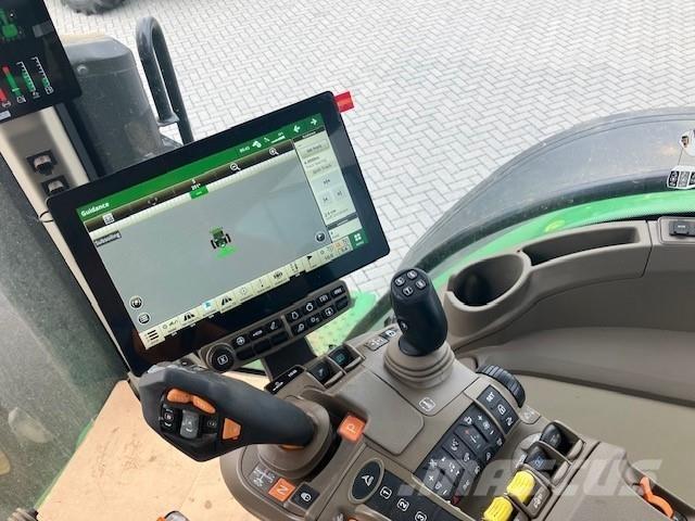 John Deere 8R 370 Traktoren
