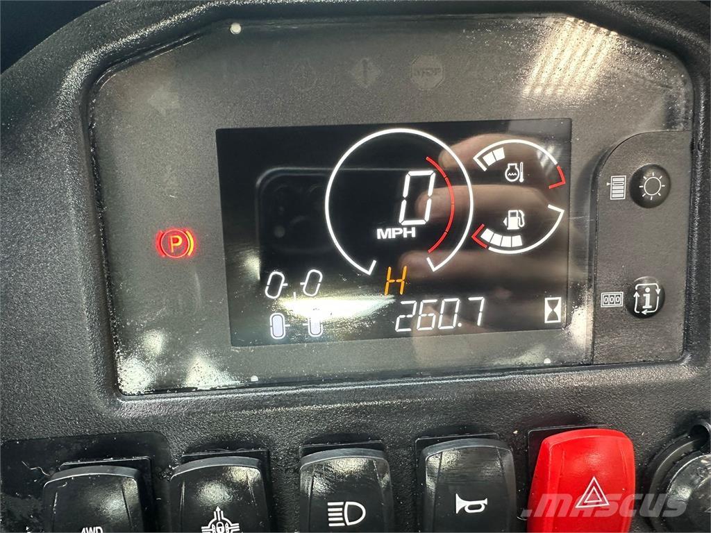 John Deere HPX815E Arbeitsfahrzeuge