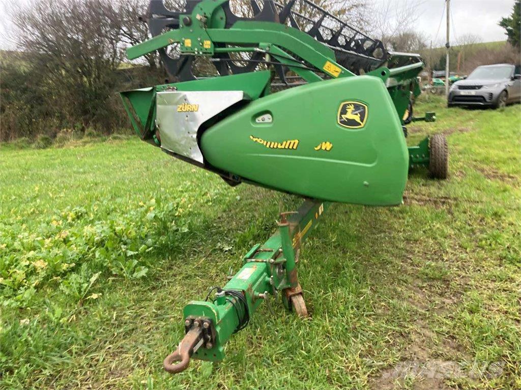 John Deere S690i HM Mähdrescher