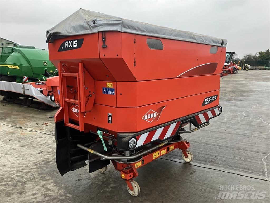 Kuhn Axis 40.2 HEMC Düngemittel-Sprüher