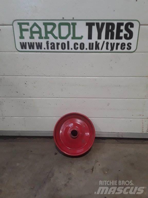  Misc. Red Rim Reifen
