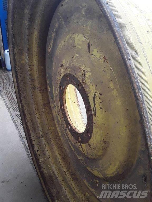  Misc. Used Rim Reifen