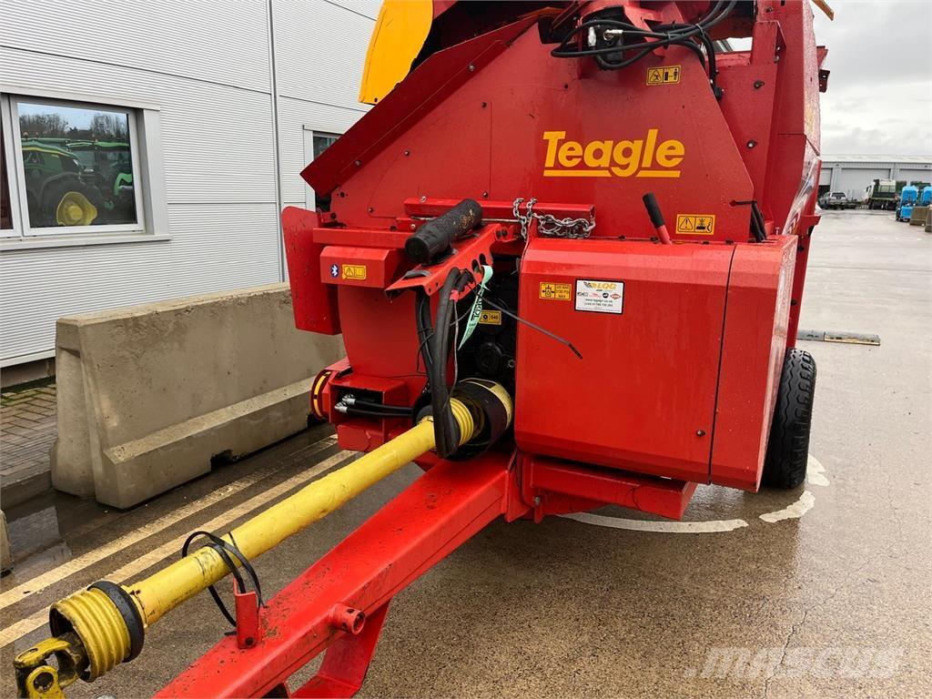 TEAGLE 8100 Düngemittelverteiler