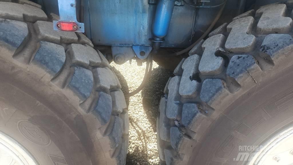 Grove GMK 5100 All-Terrain-Krane