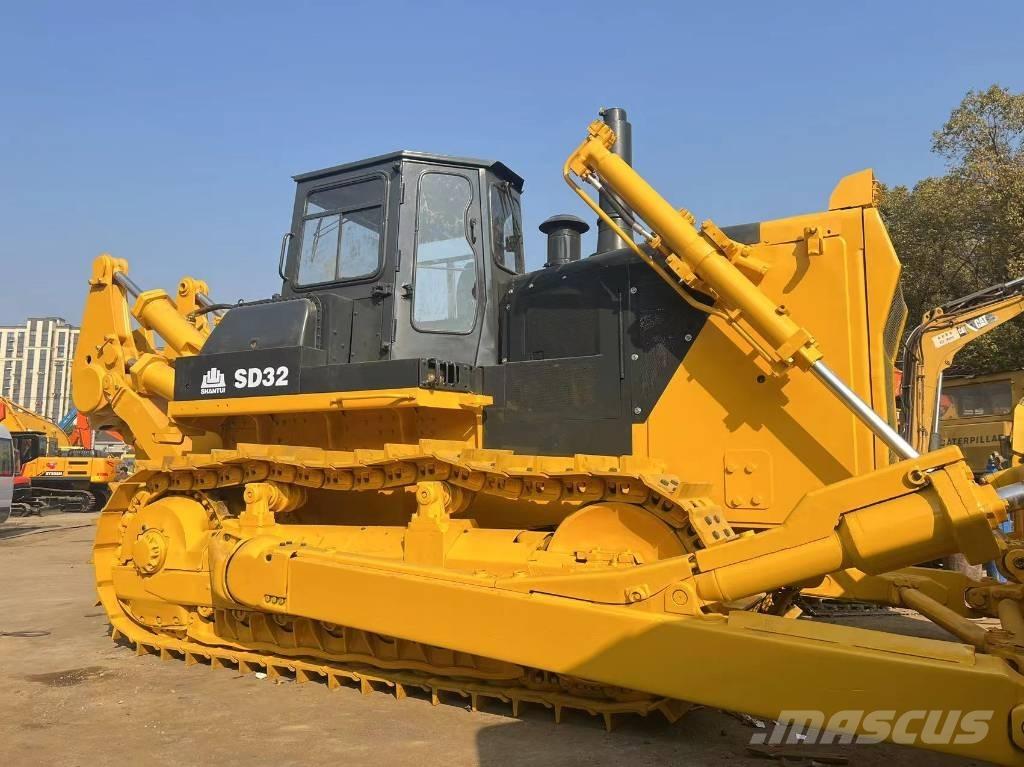 Shantui SD 32 Bulldozer