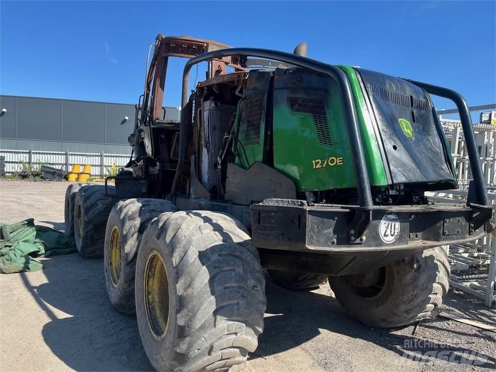 John Deere 1270E Harvester