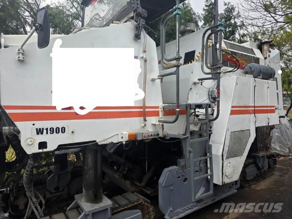 Wirtgen W 1900 Asphaltfräsen